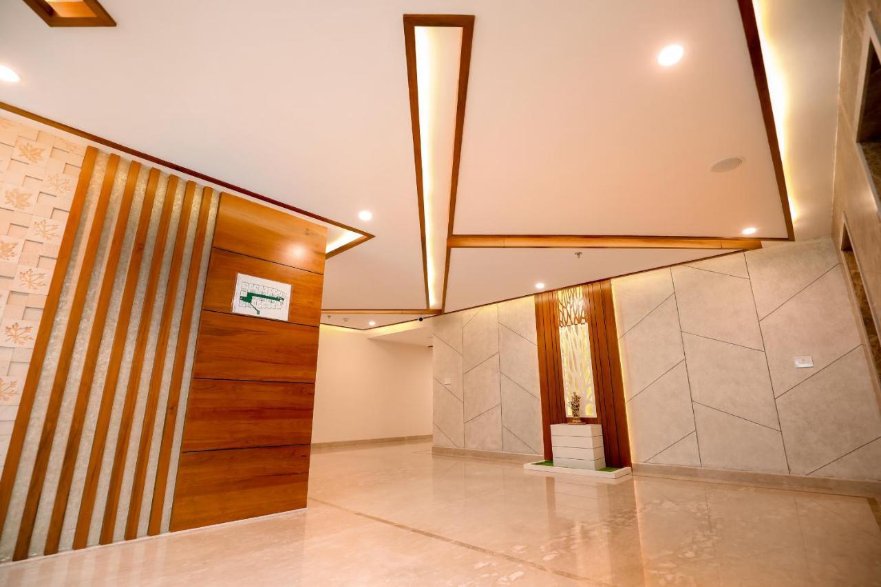 Krishnavalsam Regency Hotell Guruvāyūr Eksteriør bilde